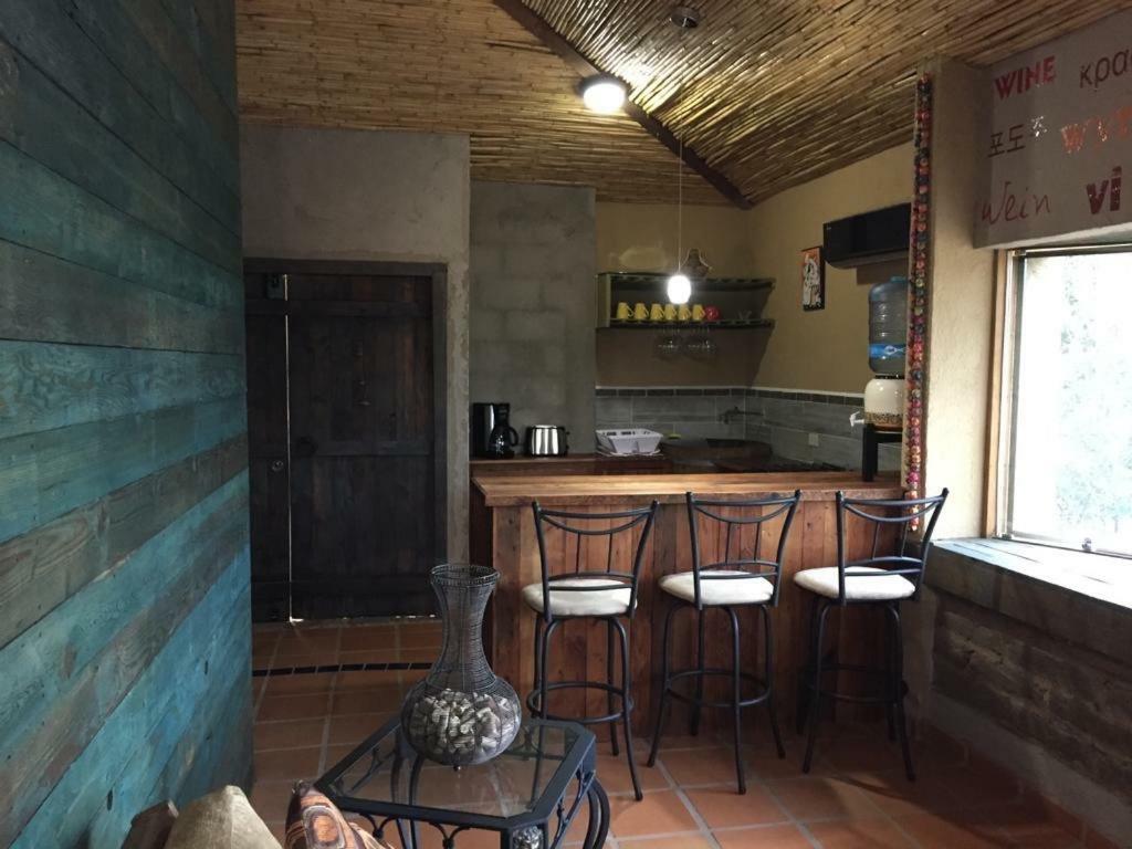 ואלה דה גוואדלופה Guest House Nativo - Charming, Cozy & Affordable מראה חיצוני תמונה